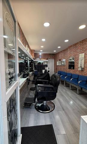 LOCAL COMMERCIAL 20m² + STUDIO D'HABITATION 13M²