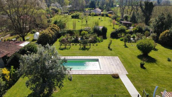 Maison ancienne de charme à vendre à Vaux - 10 pièces, piscine, grand terrain