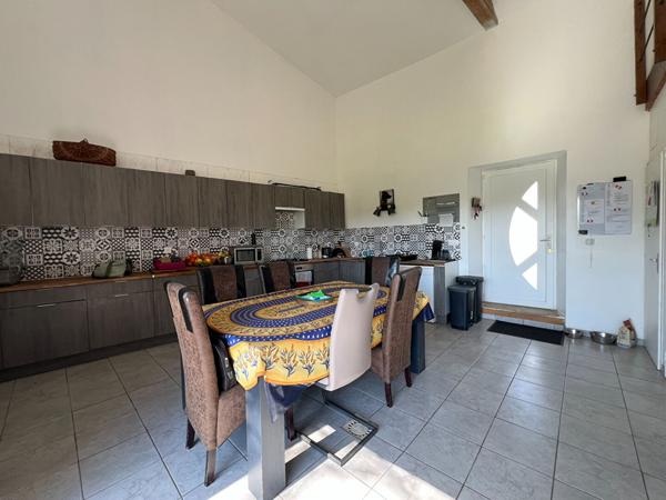 Maison ancienne de charme à vendre à Vaux - 10 pièces, piscine, grand terrain