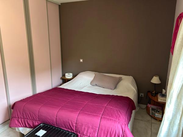 Maison familiale de 98 m² avec jardin, garage et carport à Digne-les-Bains