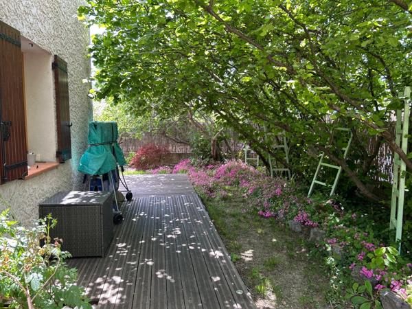 Maison familiale de 98 m² avec jardin, garage et carport à Digne-les-Bains