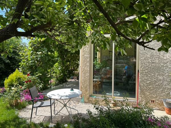 Maison familiale de 98 m² avec jardin, garage et carport à Digne-les-Bains