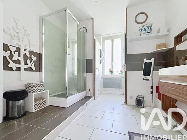 Maison à vendre 6 pièces 202,96 m² Beauzac