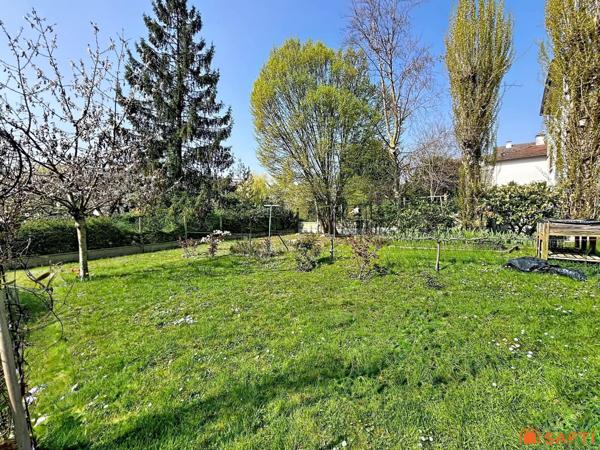 Grande maison de 210 m² sur terrain de 715 m²