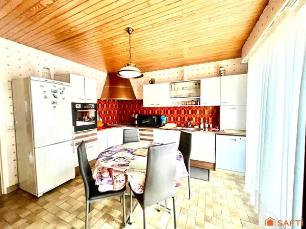 Grande maison de 210 m² sur terrain de 715 m²