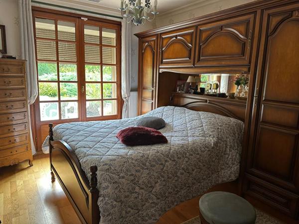 Pavillon avec parc arboré unique à Remalard en Perche 5 pièce(s) 100 m2