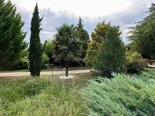 Pavillon avec parc arboré unique à Remalard en Perche 5 pièce(s) 100 m2