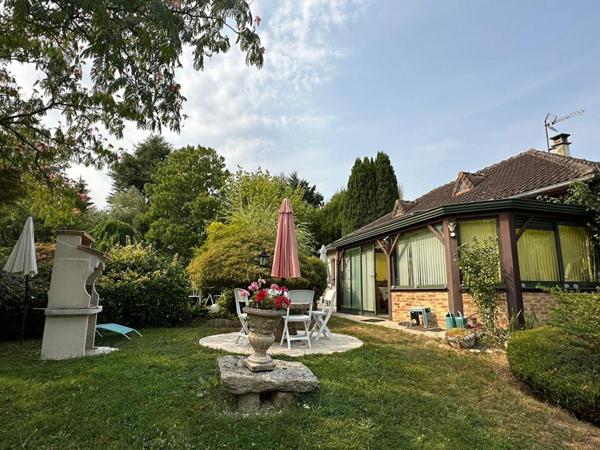 Pavillon avec parc arboré unique à Remalard en Perche 5 pièce(s) 100 m2