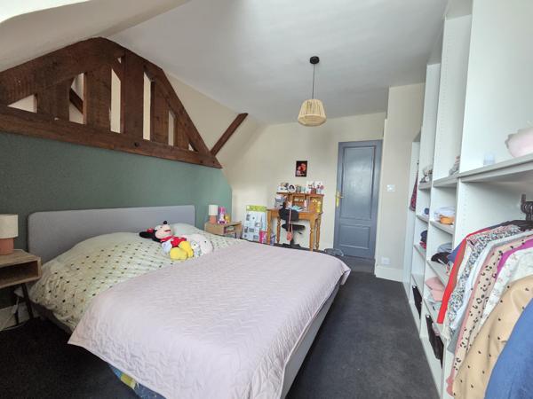 A VENDRE Elégante maison familiale proche centre ville et canal PONTIVY (56)