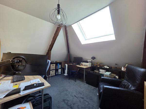 A VENDRE Elégante maison familiale proche centre ville et canal PONTIVY (56)