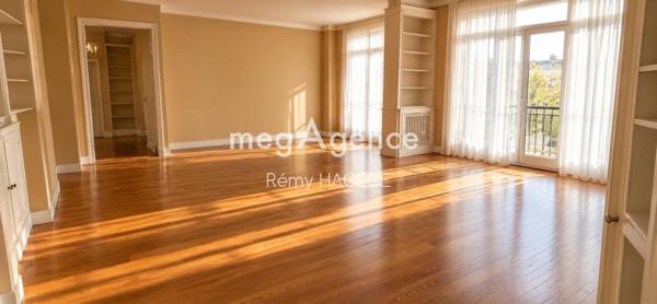 Appartement à PARIS 20E ARRONDISSEMENT, 75020 - 4 pièces 103m²