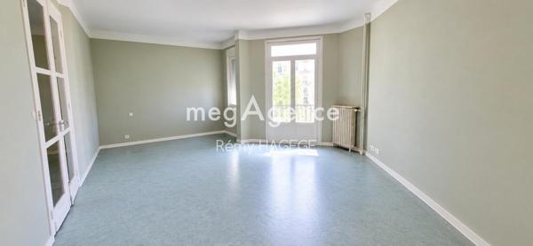 Appartement à PARIS 20E ARRONDISSEMENT, 75020 - 4 pièces 103m²