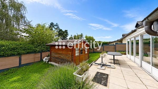 Maison
         5 pièces
        - 95 m² Exclusivité 549 000 € *