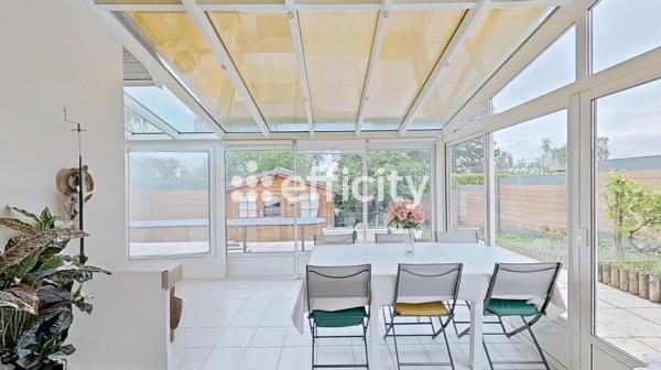 Maison
         5 pièces
        - 95 m² Exclusivité 549 000 € *