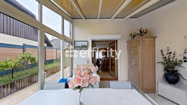 Maison
         5 pièces
        - 95 m² Exclusivité 549 000 € *