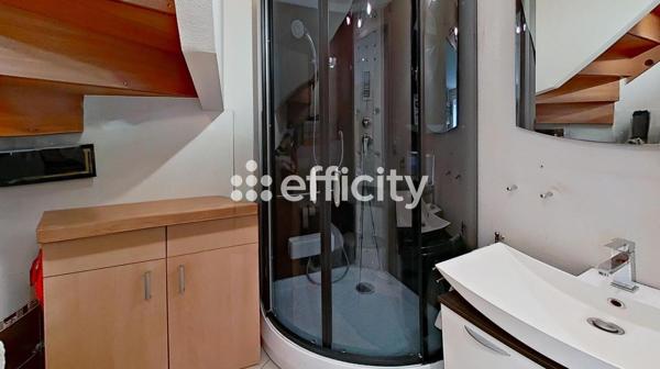 Maison
         5 pièces
        - 95 m² Exclusivité 549 000 € *