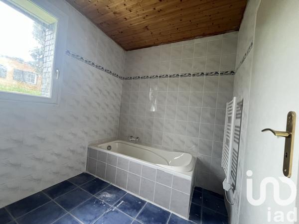 Maison traditionnelle 7 pièces de 140 m² à Sulniac (56250)