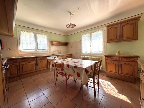 Maison 11 pièces 173 m2