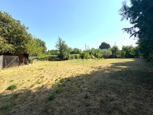 Terrain 905 m2