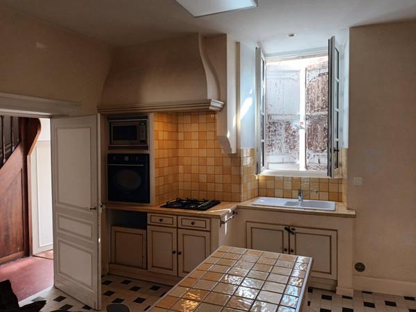 Centre-ville Aiguillon, belle maison spacieuse et lumineuse