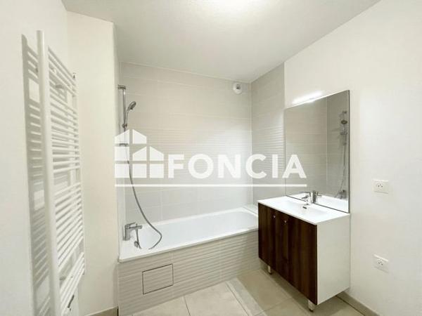 Location Appartement 3 pièces 71.43 m² - 2 RUE LAS BORIOS Cugnaux 31270