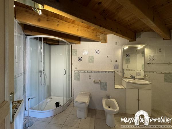 Location Maison de ville meublée - 6 pièces - 156m² - Jardin clos