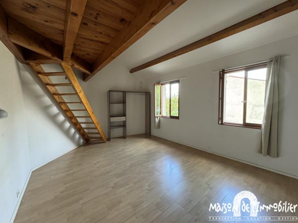 Location Maison de ville meublée - 6 pièces - 156m² - Jardin clos