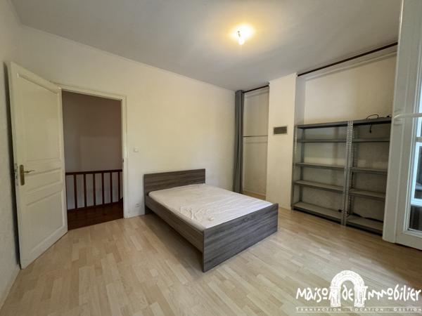Location Maison de ville meublée - 6 pièces - 156m² - Jardin clos