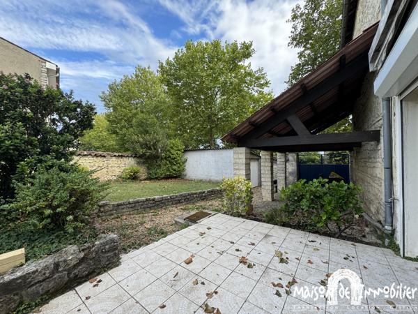 Location Maison de ville meublée - 6 pièces - 156m² - Jardin clos