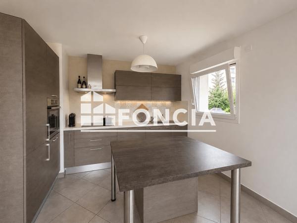 Location Appartement meublé 4 pièces 95.35 m² - 21 RUE BALCON DE L'AIRE Saint-julien-en-genevois 74160