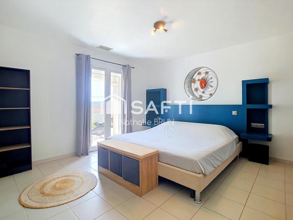 Villa de 174 m² sur 1463 m² de terrain avec piscine