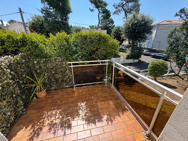 Appartement
                                                                                                                                                                                                                                                                                                                        4 pièce(s)                                                                                                                                                                                                          3 chambre(s)                                                                                                                                                                                                          73.08  m²