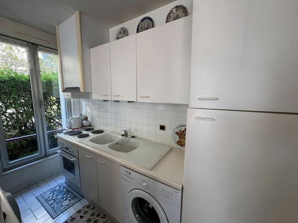 Appartement
                                                                                                                                                                                                                                                                                                                        4 pièce(s)                                                                                                                                                                                                          3 chambre(s)                                                                                                                                                                                                          73.08  m²