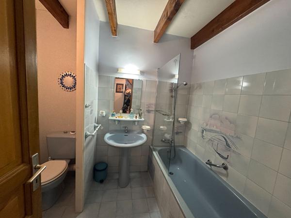 Appartement
                                                                                                                                                                                                                                                                                                                        4 pièce(s)                                                                                                                                                                                                          3 chambre(s)                                                                                                                                                                                                          73.08  m²