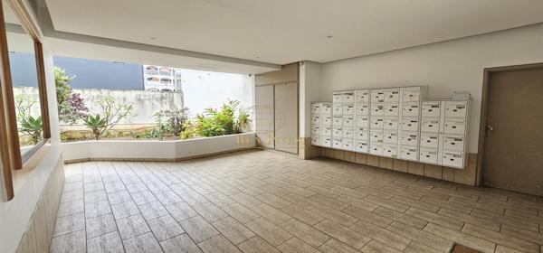 Appartement T2 de 43,80 m2 à Sainte Clotilde secteur Champ Fleury