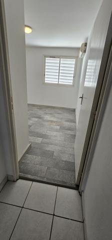Appartement T2 de 43,80 m2 à Sainte Clotilde secteur Champ Fleury