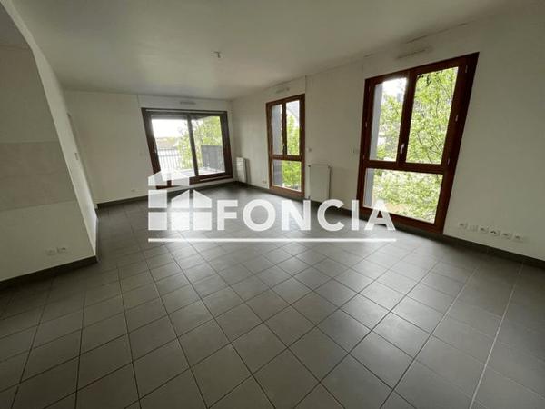 Location Appartement 4 pièces 107.8 m² - 13 BOULEVARD DE LA CHARITÉ Caen 14000