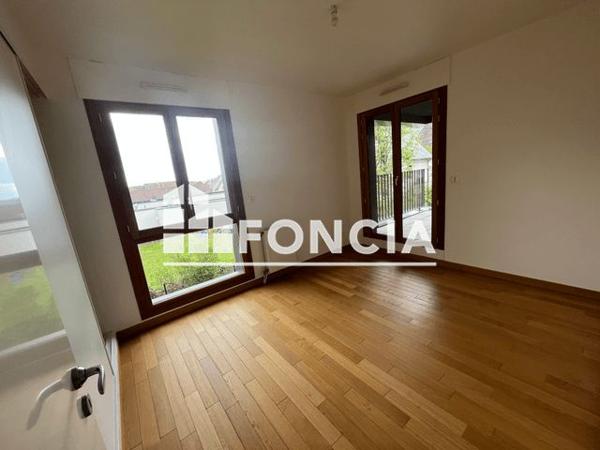 Location Appartement 4 pièces 107.8 m² - 13 BOULEVARD DE LA CHARITÉ Caen 14000