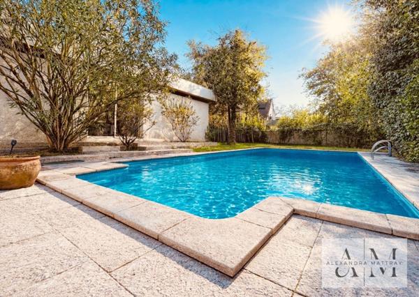 Maison d'architecte de plain pied de 264 m² édifiée sur parcelle de près de 1000 m².