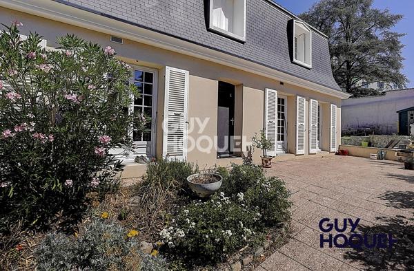 A vendre maison de 205 m² carrez et 290 m² utile  à Rive de GIER