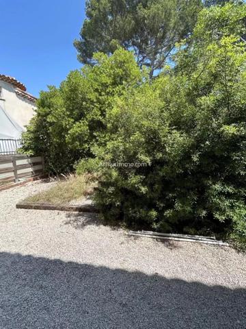 Location                                                      Maison
                        
                     3 pièces                      67 m2                     à Saint-Cyr-sur-Mer