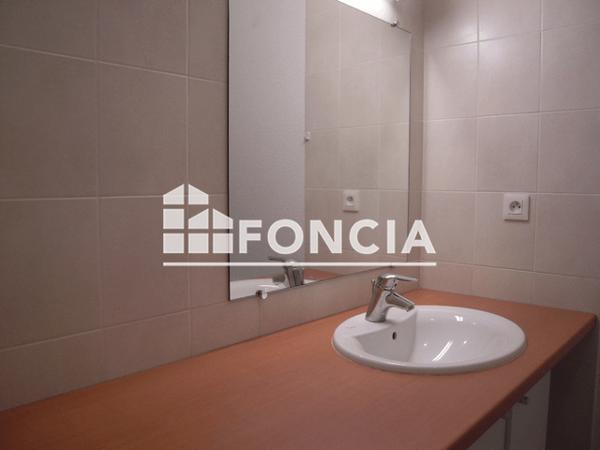 Location Appartement 3 pièces 76.8 m² - 49 BOULEVARD DU NORD Gimont 32200