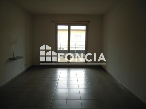 Location Appartement 3 pièces 76.8 m² - 49 BOULEVARD DU NORD Gimont 32200