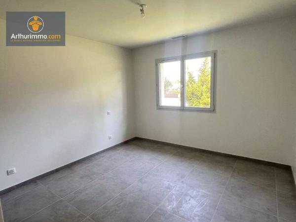 Vente                                                      Maison
                        
                     4 pièces                      105 m2                     à Casteljaloux