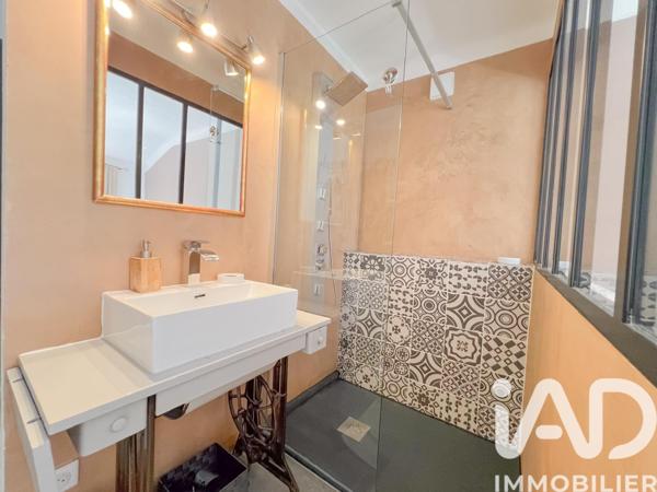 Maison à vendre 9 pièces 204 m² Pourrières