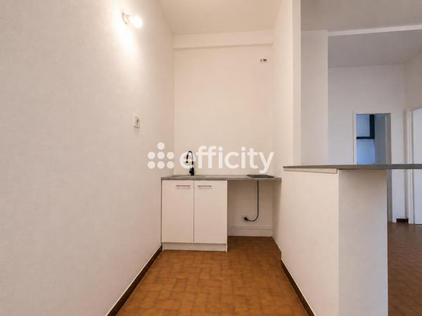 Appartement
         1 pièce
        - 21 m² 79 000 € *