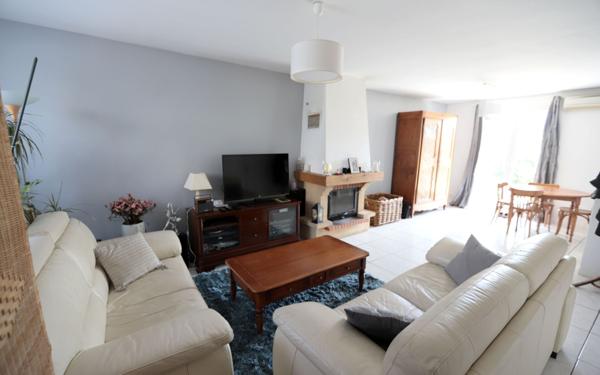 Maison à vendre    4 pièces • 82,70 m2 Les Mureaux