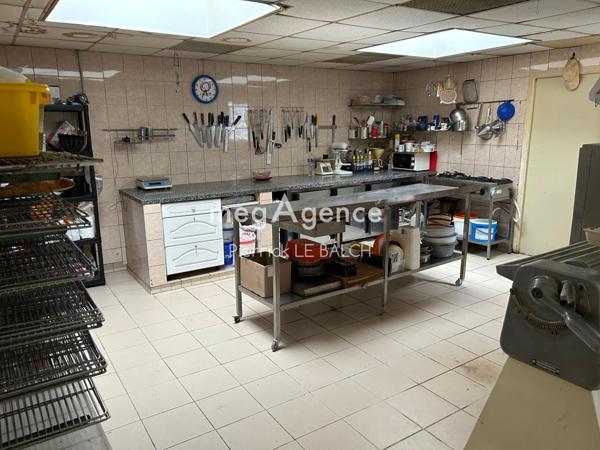 Immeuble à PLOUARET, 22420 - 242m²