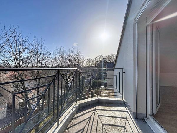 Vente Appartement 1 pièces 31 m2 à Évry-Courcouronnes