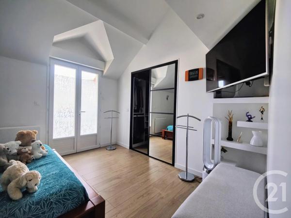 Maison à vendre  6 pièces - 115,21 m 2   CHATOU  - 78